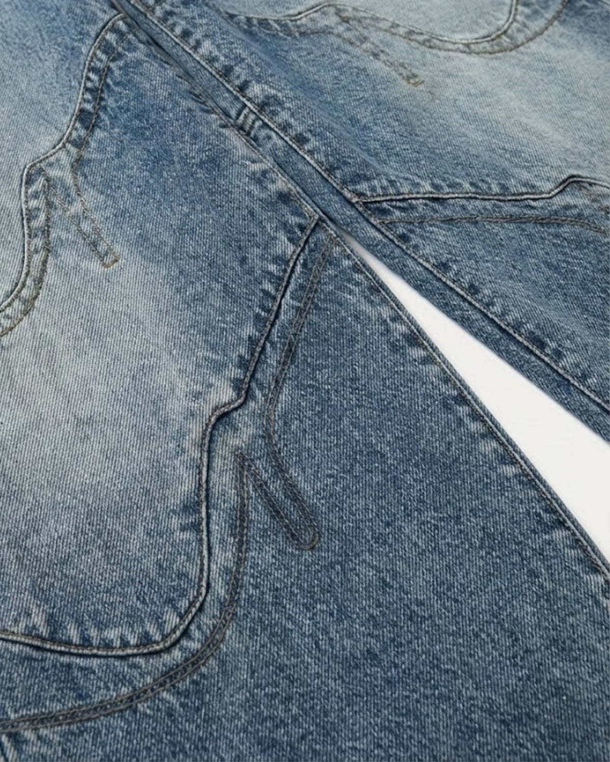 Zerrissene Straight Leg-Jeans