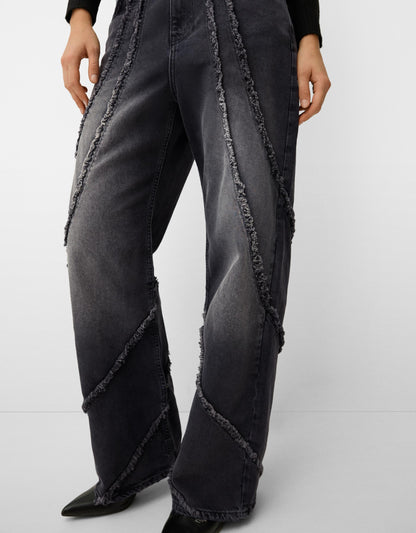 Baggy-Jeans mit Quasten