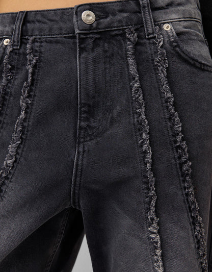 Baggy-Jeans mit Quasten