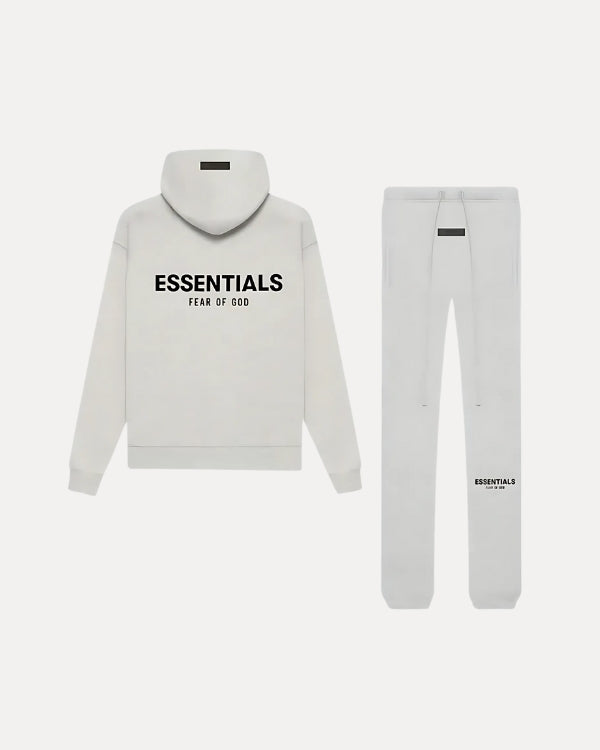 ESSENTIALS - TRAININGSANZUG