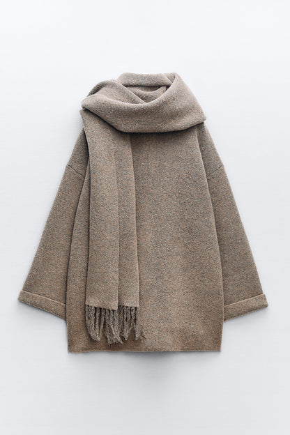 KURZER STRICKMANTEL MIT SCHAL