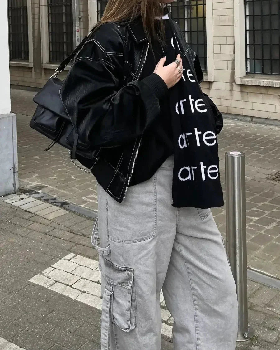 Viral Bomberjacke in Lederoptik