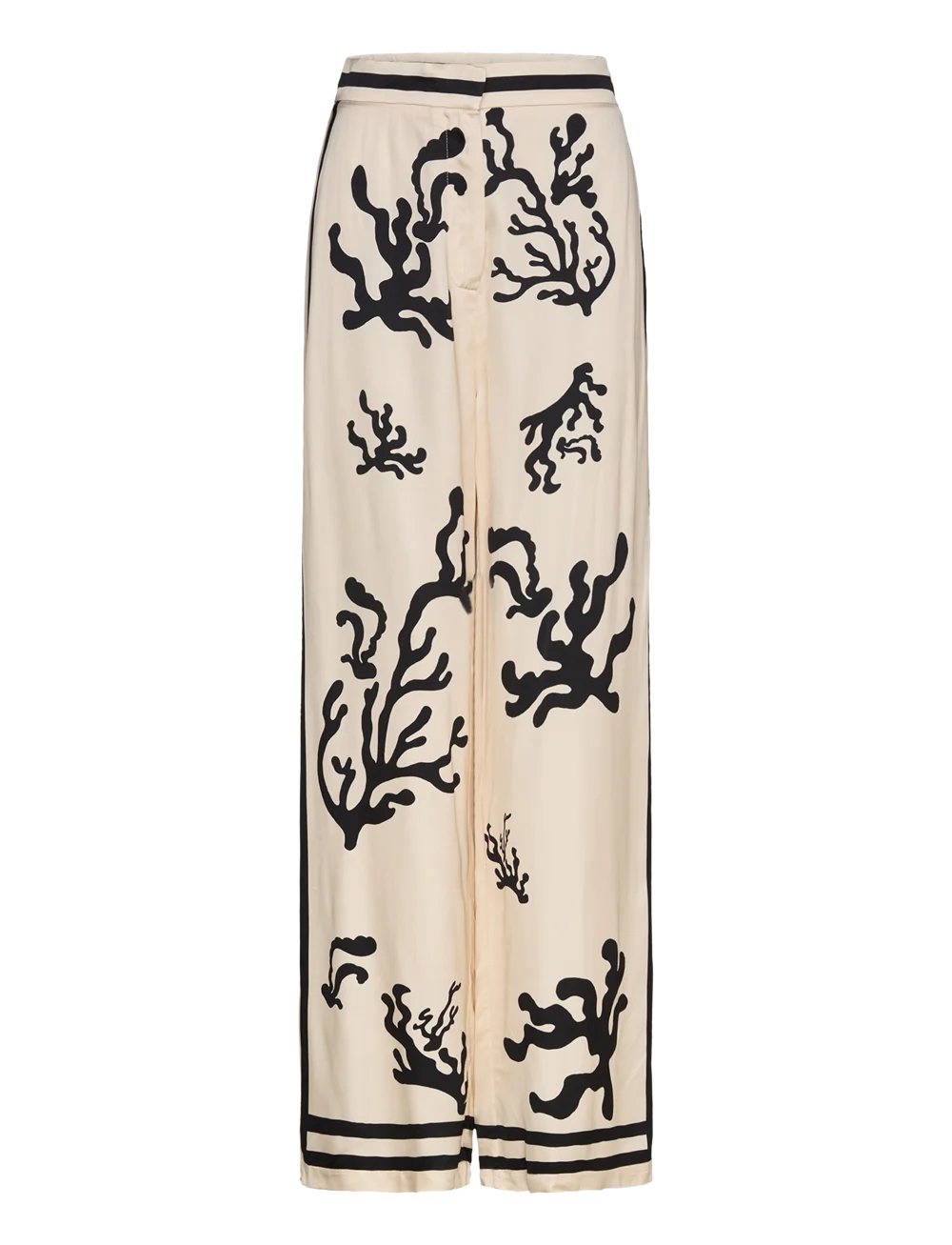 LUXUS-SET AUS SATIN IN ÜBERGRÖSSE