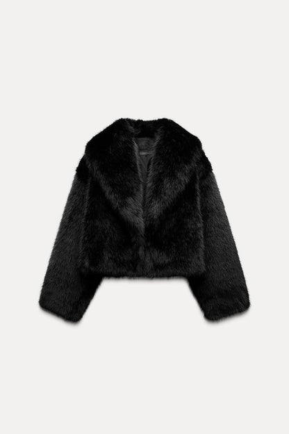 Kurze Jacke aus Kunstpelz