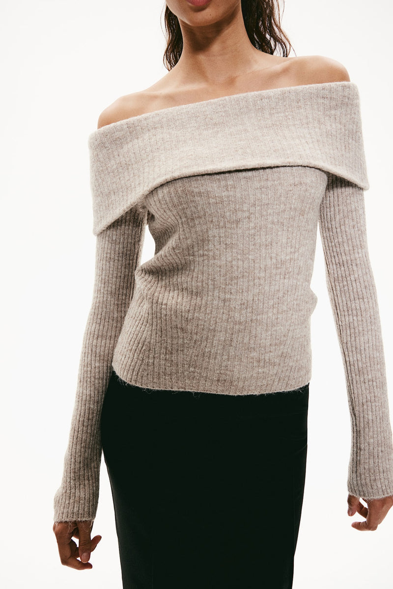 Schulterfreier Pullover