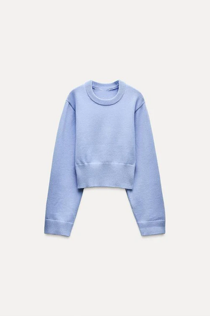 Kurzer Strickpullover mit weiten Ärmeln